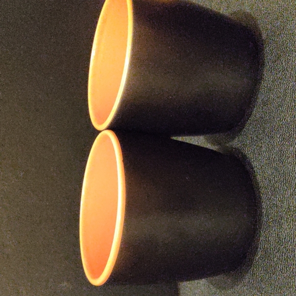 2 black & orange mugs - Picture 9 of 11
